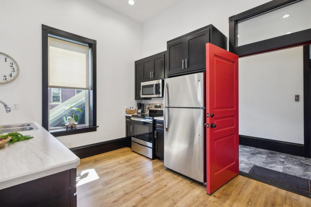 Sleek Millersburg Apartment In Downtown! Ngoại thất bức ảnh